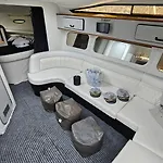 Barco Gold Prestige Marina Parque Nacoes Lisboa