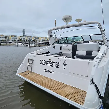 Barco Gold Prestige Marina Parque Nacoes * Lisboa