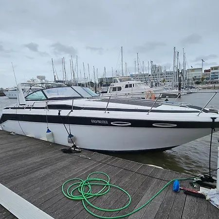 Barco Gold Prestige Marina Parque Nacoes Bådhotel *