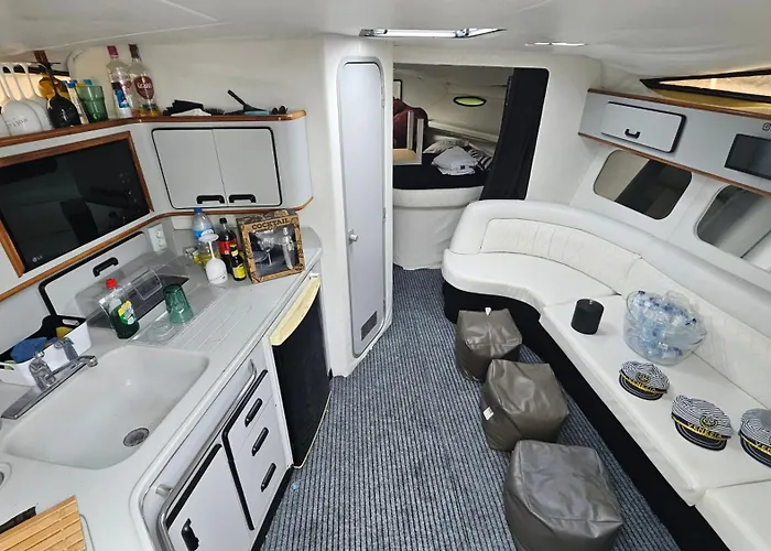 Barco Gold Prestige Marina Parque Nacoes Botel *