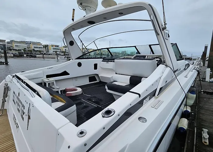 Barco Gold Prestige Marina Parque Nacoes Botel Lisbon