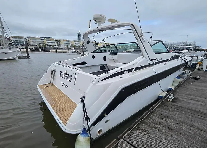 Barco Gold Prestige Marina Parque Nacoes Botel