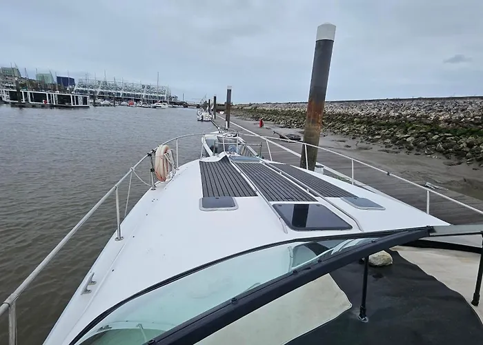 Barco Gold Prestige Marina Parque Nacoes Botel *